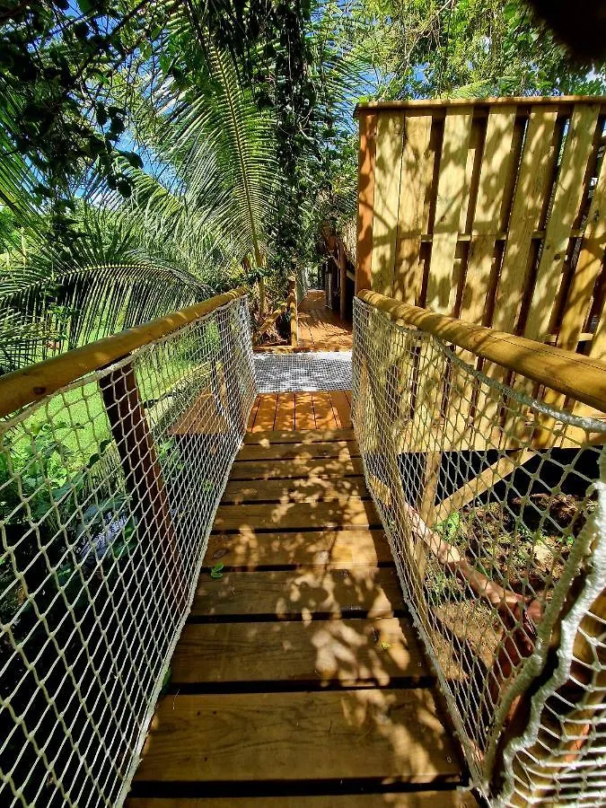 Pura Vida Lodge Sainte-Rose 0*,